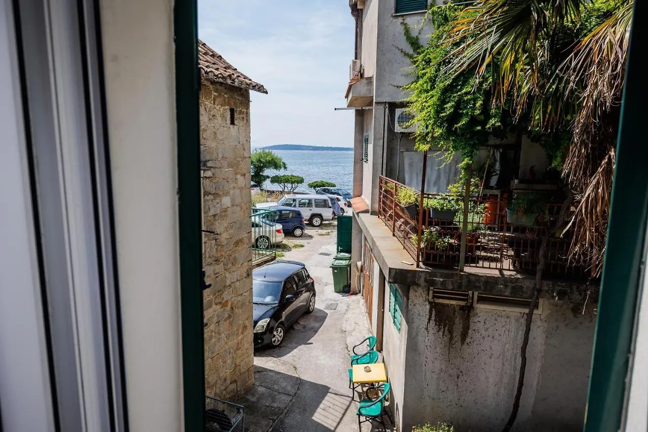 Apartment Apartman Luca Kastela